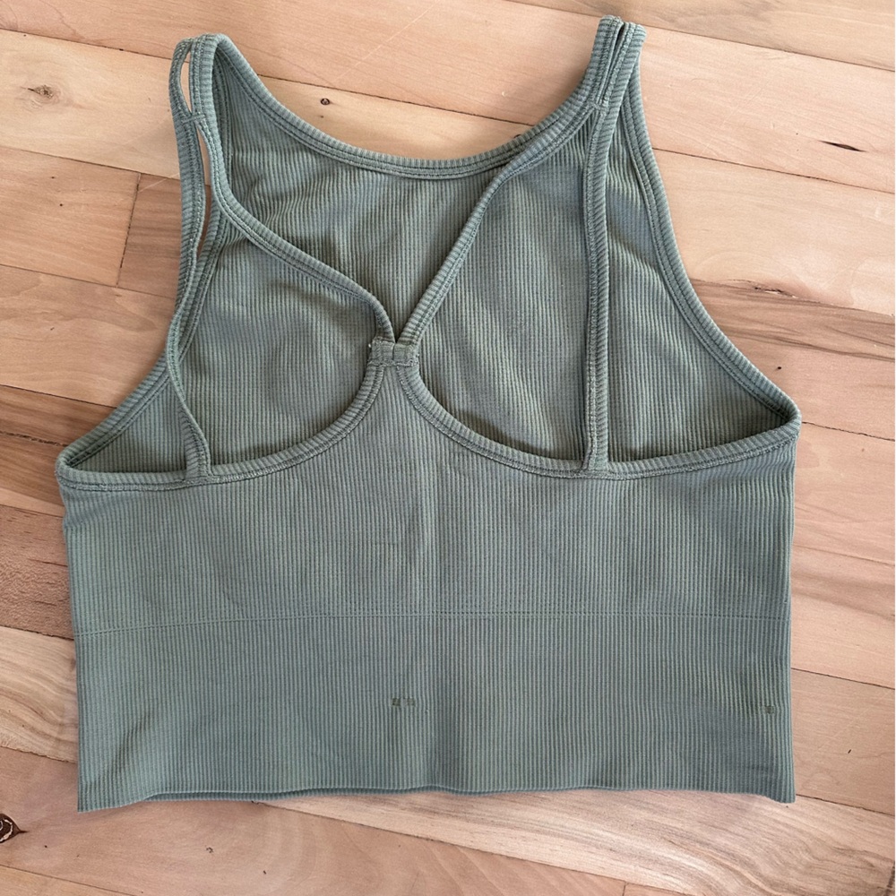 Athleta crop top